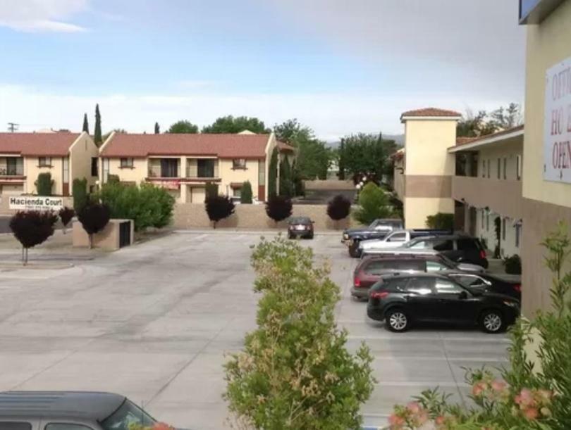 America Inn & Suites Ridgecrest Exterior photo